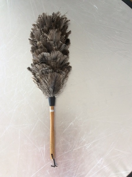 Excellent ostrich floss feather duster